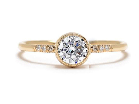 【ダイヤの賢い選び方】婚約指輪デザイナーが普段教えない裏技！5選