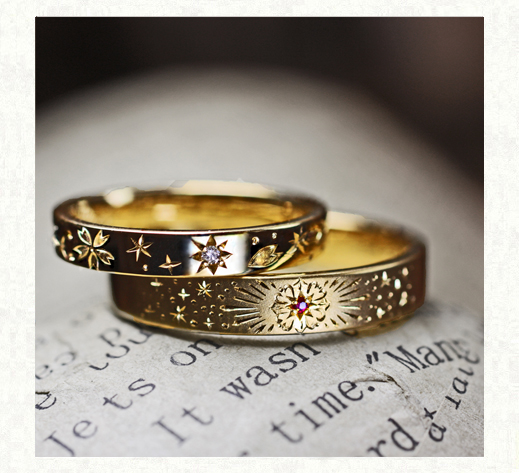 サクラの模様と花火の柄をいれた ゴールドの結婚指輪１　千葉・柏 ヨー＆マーレ