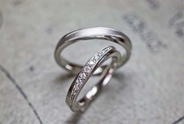 7年前の結婚指輪にダイヤモンドを追加して豪華なデザインに
