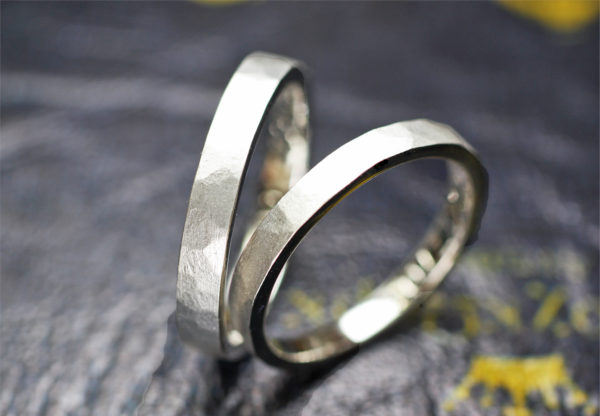 プレーンで細いツチメの結婚指輪をオーダーメイド