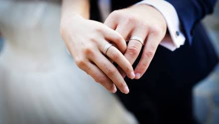 結婚指輪をオーダーメイドでつくる男性職業の1位はヘアデザイナー!