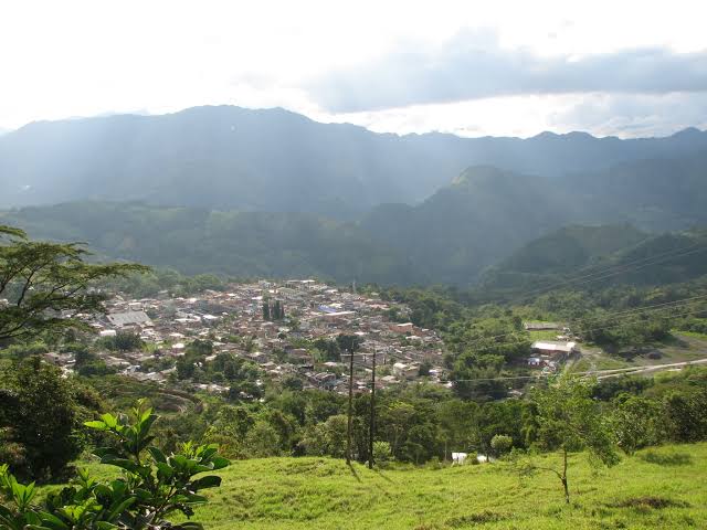 ムゾー鉱山に採掘に来た人々が住み着いて作られた集落、ムゾー村