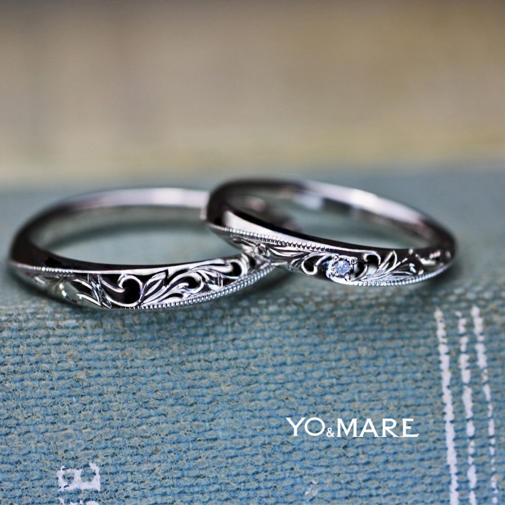 ハワイアン柄とブルーダイヤを細い結婚指輪に入れたオーダー作品 千葉 柏で結婚指輪をオーダーメイドするならヨーアンドマーレ ハワイアン柄とブルーダイヤを細い結婚指輪に入れたオーダー作品 千葉 柏で結婚指輪をオーダーメイドするならヨーアンドマーレ