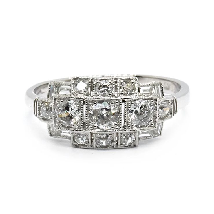 ダイヤモンドクラスターリング 結婚指輪