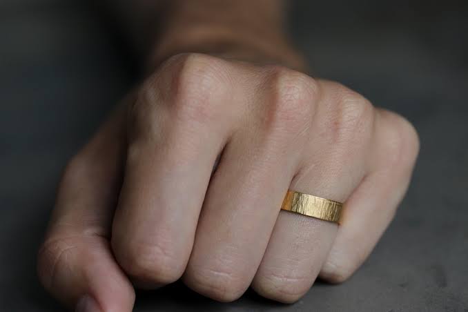 K 22の結婚指輪としてのマイナス