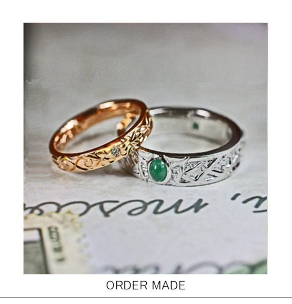 【個性的な結婚指輪】にエメラルドをセットした結婚指輪オーダー作品