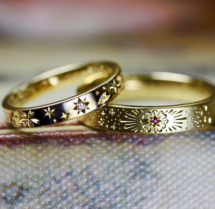 【サクラと花火】が舞う【ゴールド】の結婚指輪オーダーメイド作品