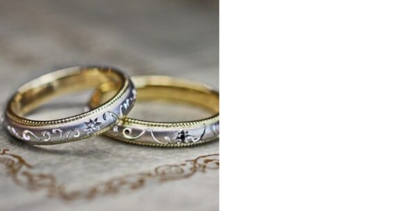 ゴールドとプラチナのコンビリングに星とイニシャルを入れた結婚指輪オーダー作品
