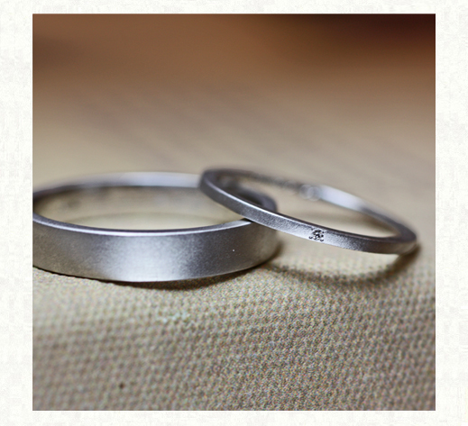 幅1.5mmの極細のオーダー結婚指輪