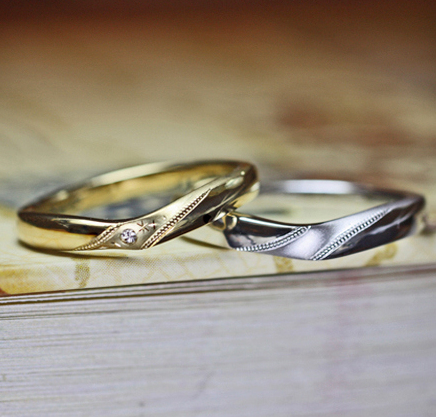 【ねじりとミルグレイン】がＶラインの結婚指輪に入るオーダー作品