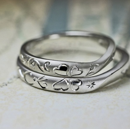 【ハートモチーフ】のクローバー柄を結婚指輪でつくったオーダー作品