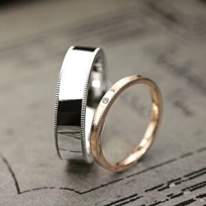 【幅広のメンズプラチナ】と【細いレディスピンク】の結婚指輪作品