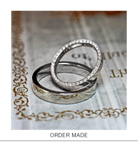 サイドエタ二ティ・ピンクゴールドのリングの横サイドに ダイヤモンドを一周セットした結婚指輪