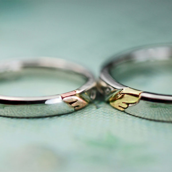 ピンク＆イエローゴールドの羽を広げた天使のオーダーメイド結婚指輪