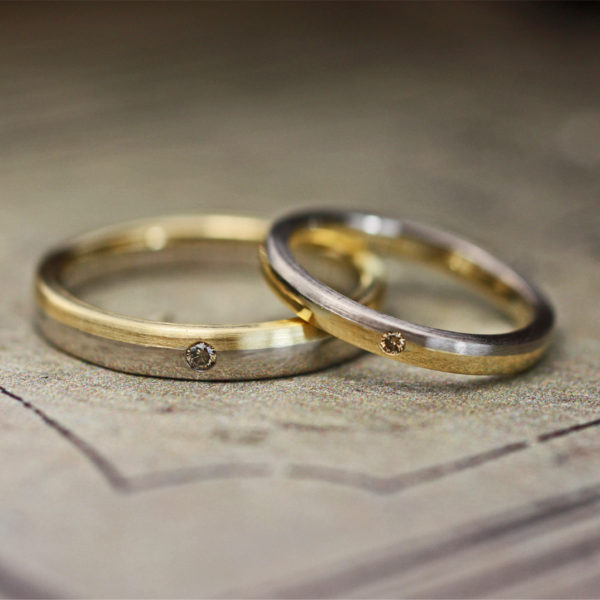 イエロー＆グレーゴールドを2：1で組み合わせたオーダー結婚指輪