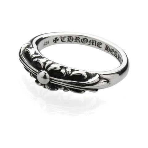 結婚指輪をクロムハーツ風のデザインでオーダーしたプラチナリング 