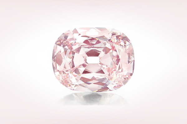 42億円のピンクダイヤをもし婚約指輪にオーダー出来たら