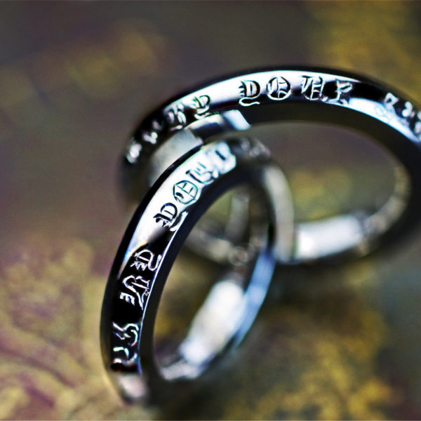 結婚指輪をクロムハーツ風のデザインでオーダーしたプラチナリング