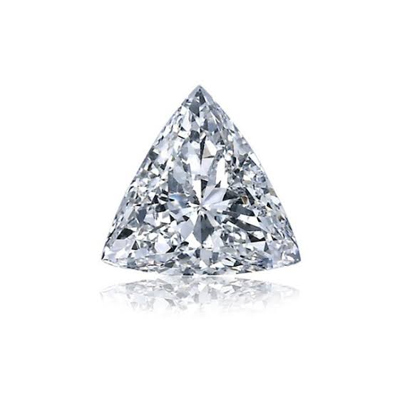 三角形のトリリアントカットダイヤモンド