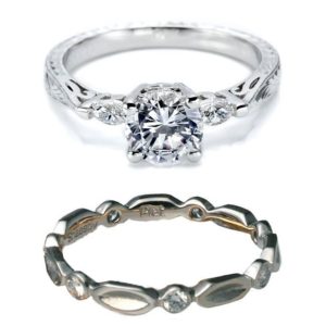 ヴィンテージなデザインの婚約指輪と結婚指輪をセットリングに