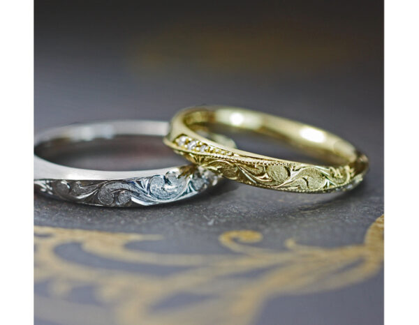 ハワイアン柄をメビウスの様にカーブしたゴールド結婚指輪に入れたオーダーメイド作品 