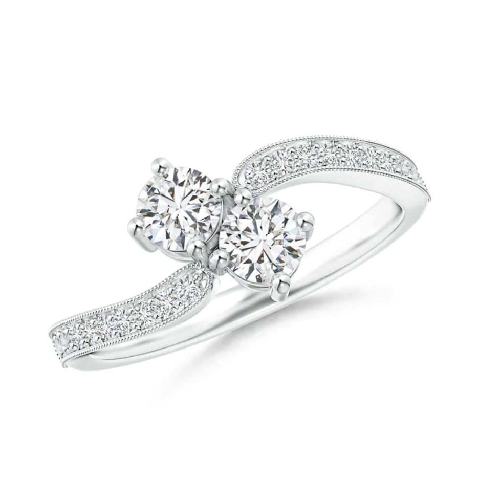 デザイナーが選ぶ美しい2つのダイヤモンドのオーダー婚約指輪20選 