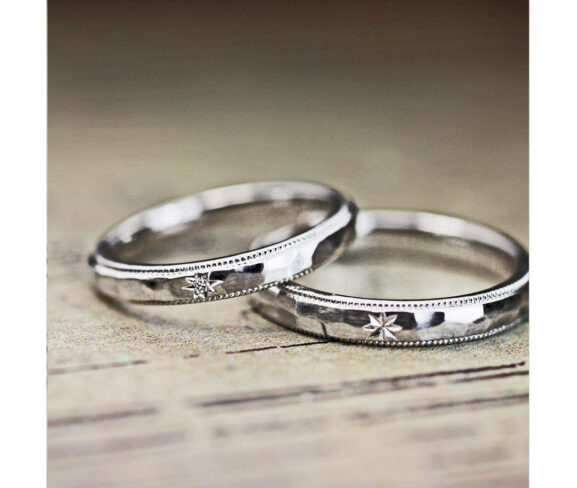 星のマークが入ったツチメデザインのオーダーメイド結婚指輪 作品 