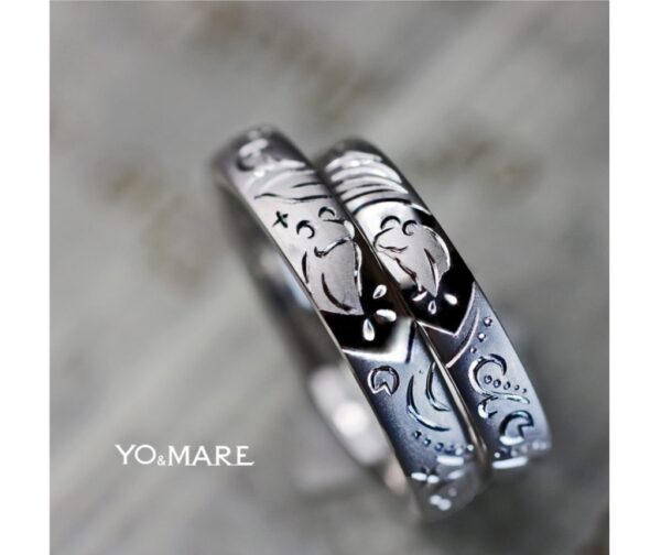 蓮とカエルのカップルの模様を結婚指輪にデザインしたオーダー作品 