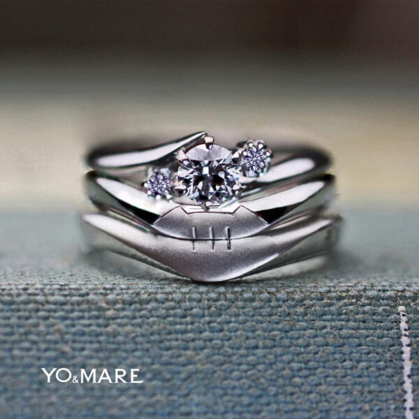 ネコの結婚指輪と婚約指輪をセットリングにオーダーデザインした作品