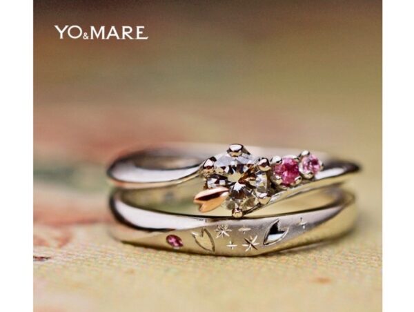 ダイヤモンドにピンクゴールドのサクラが寄り添う婚約指輪オーダー作品 ＞