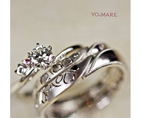 あんずの【花模様】の結婚指輪・婚約指輪セットリングオーダー作品 
