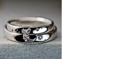 結婚指輪を重ねて月とさくら草の模様をつくったプラチナのオーダーメイド作品