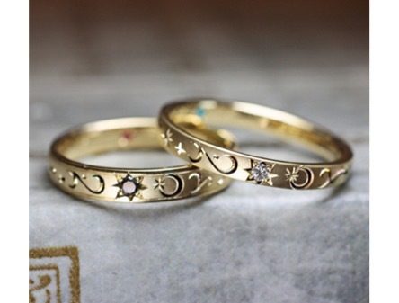 ■【星と月のダイヤ】をデザインしたゴールドの結婚指輪オーダー作品 