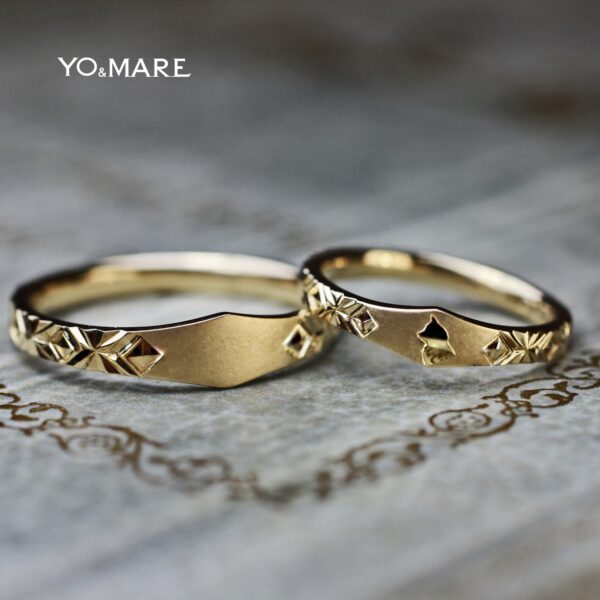 ねこと幾何学模様をデザインしたゴールドの結婚指輪オーダー作品