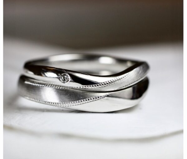 艶消しマットとミルラインがつながる結婚指輪オーダーメイド作品