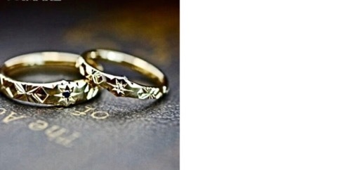 手彫り模様が入るのアンティークゴールドな結婚指輪オーダーメイド作品 