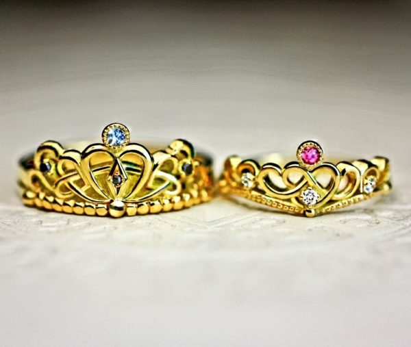 【ゴールドティアラ】の結婚指輪オーダー作品・キング＆クイーン
