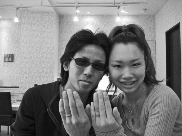 結婚指輪で作るハートマークは僕たちのオリジンル  O様 千葉・柏